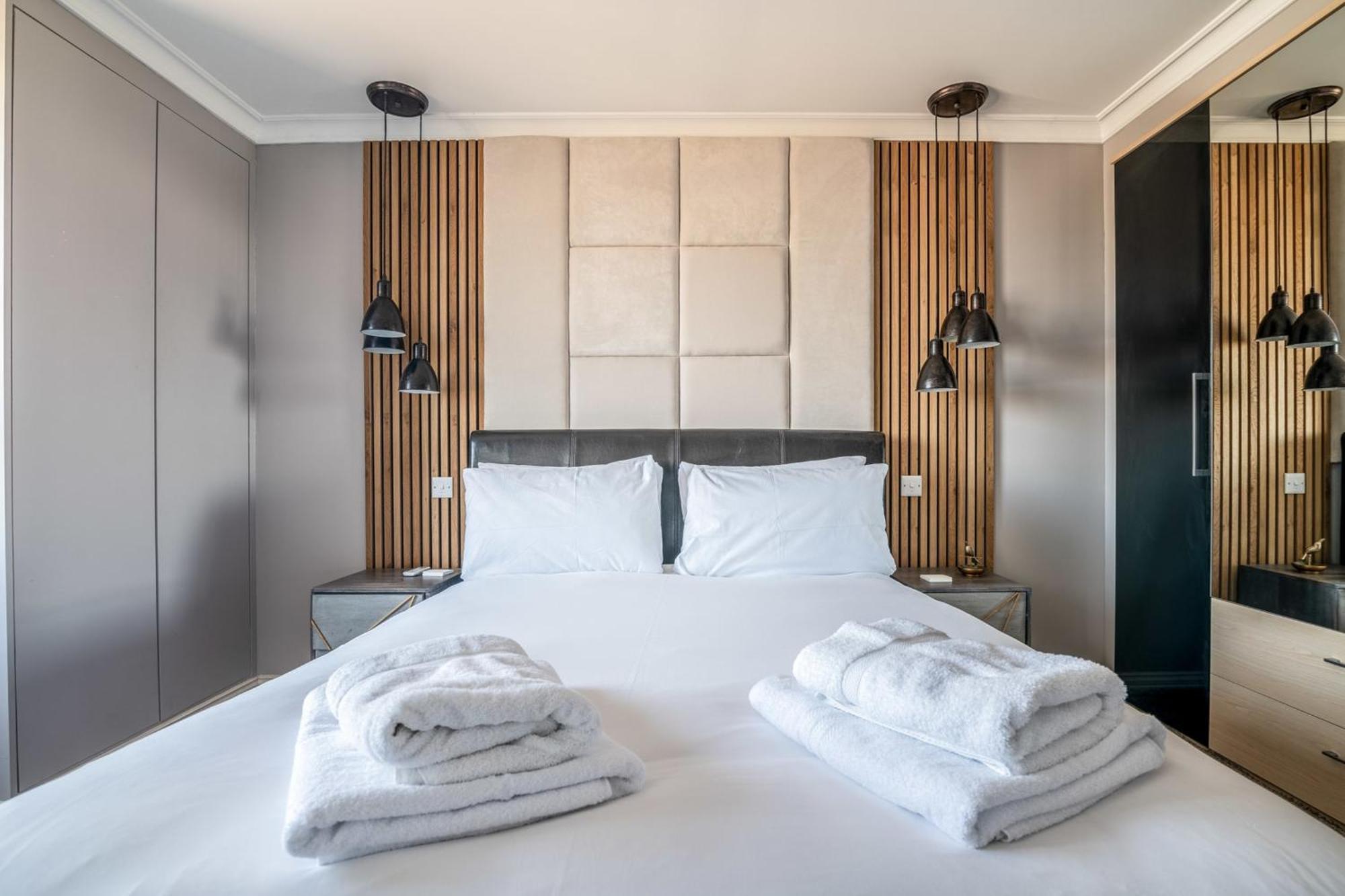 לונדון Canary Wharf Retreat With Free Secure Parking מראה חיצוני תמונה