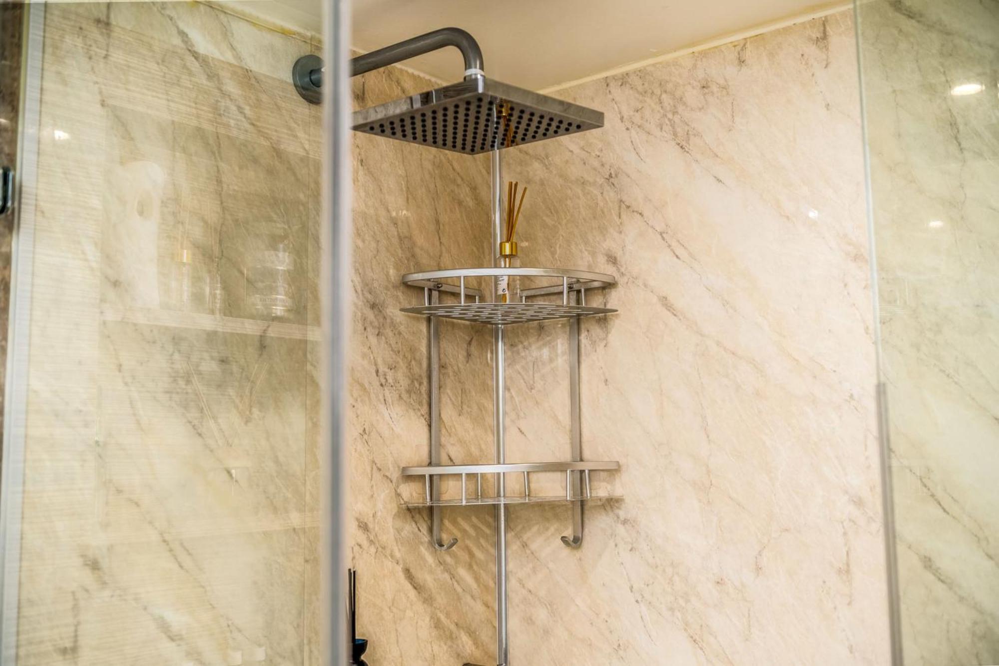 לונדון Canary Wharf Retreat With Free Secure Parking מראה חיצוני תמונה