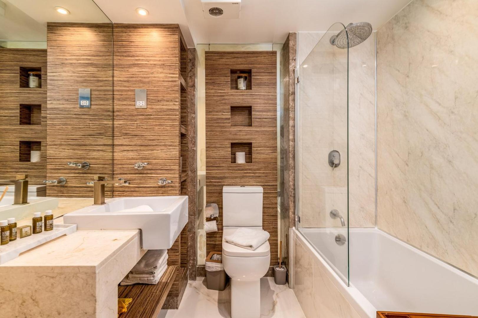 לונדון Canary Wharf Retreat With Free Secure Parking מראה חיצוני תמונה
