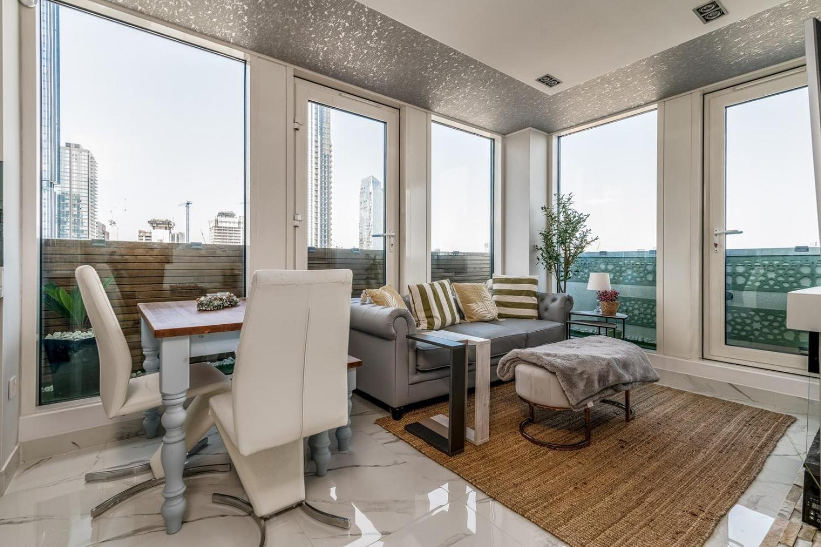 לונדון Canary Wharf Retreat With Free Secure Parking מראה חיצוני תמונה