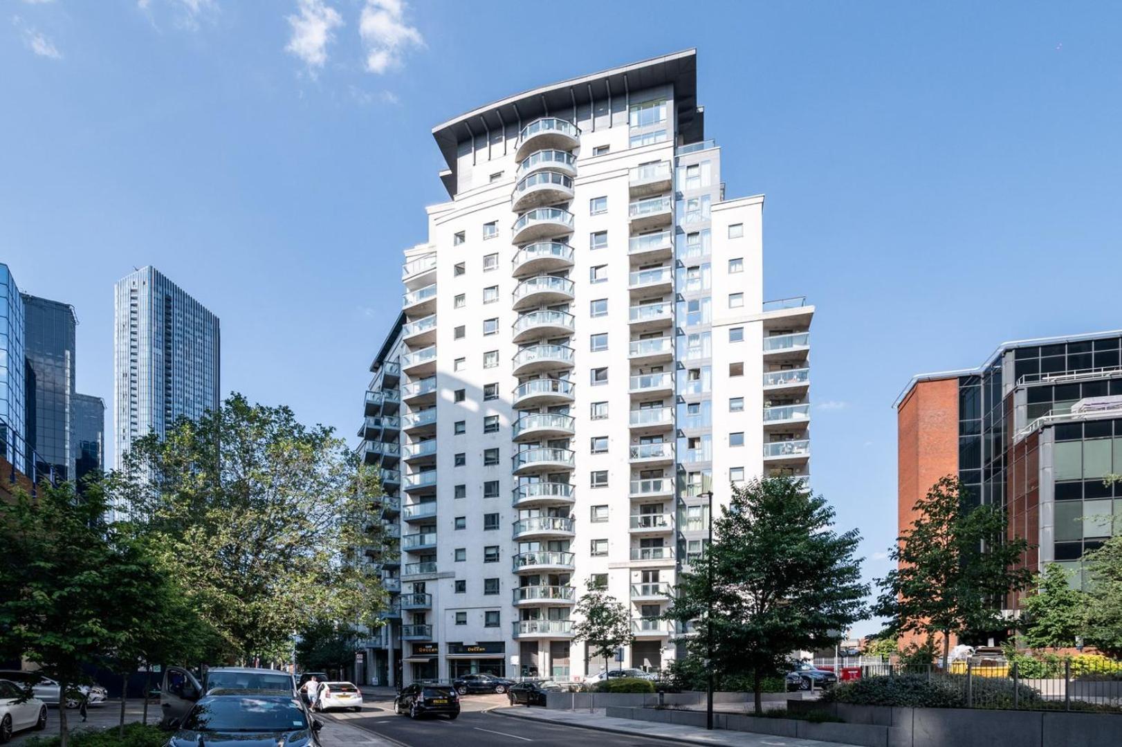 לונדון Canary Wharf Retreat With Free Secure Parking מראה חיצוני תמונה