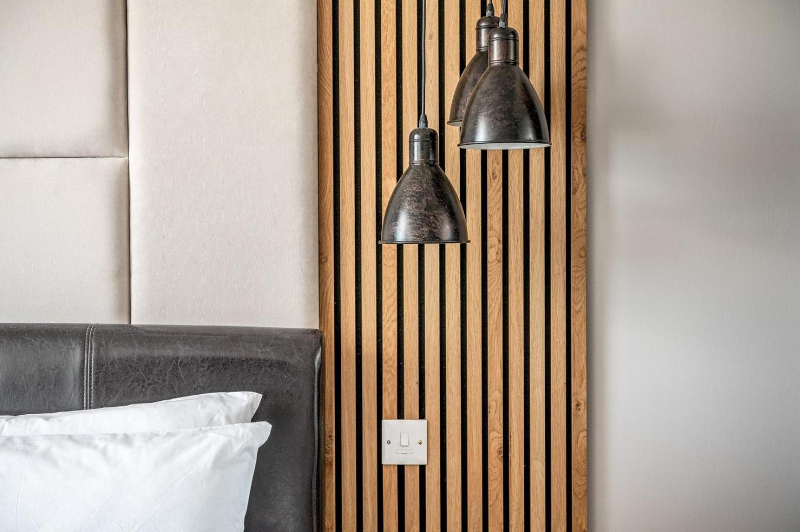 לונדון Canary Wharf Retreat With Free Secure Parking מראה חיצוני תמונה