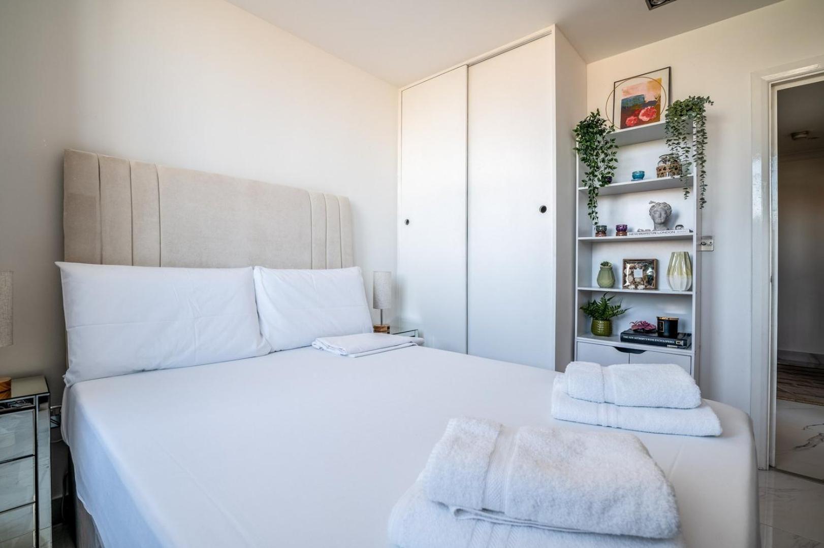 לונדון Canary Wharf Retreat With Free Secure Parking מראה חיצוני תמונה
